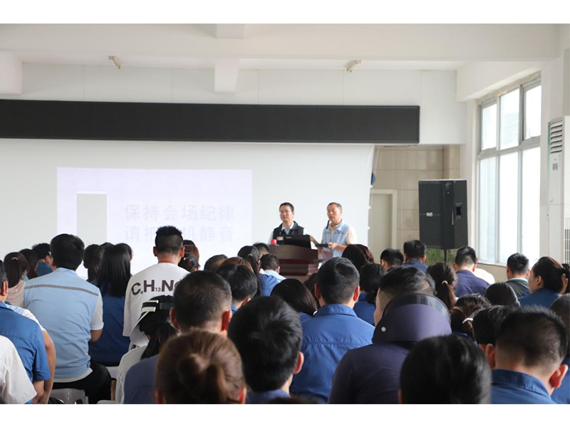 “人人講安全、個(gè)個(gè)會(huì )應急——暢通生命通道”